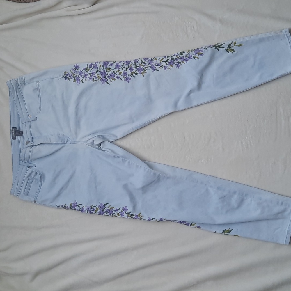 Floral Embroidered Jeans